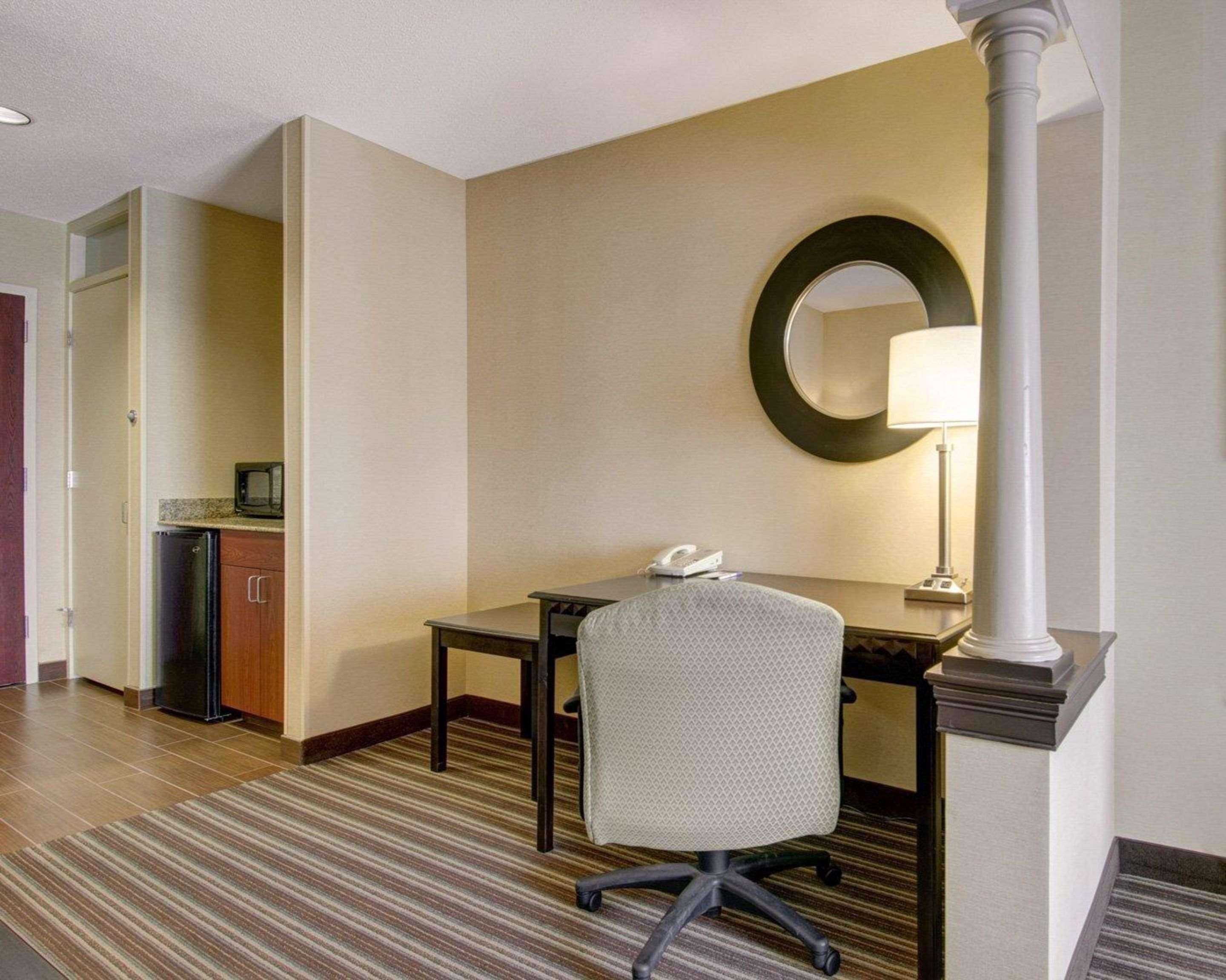 Spark By Hilton Woburn Boston Экстерьер фото